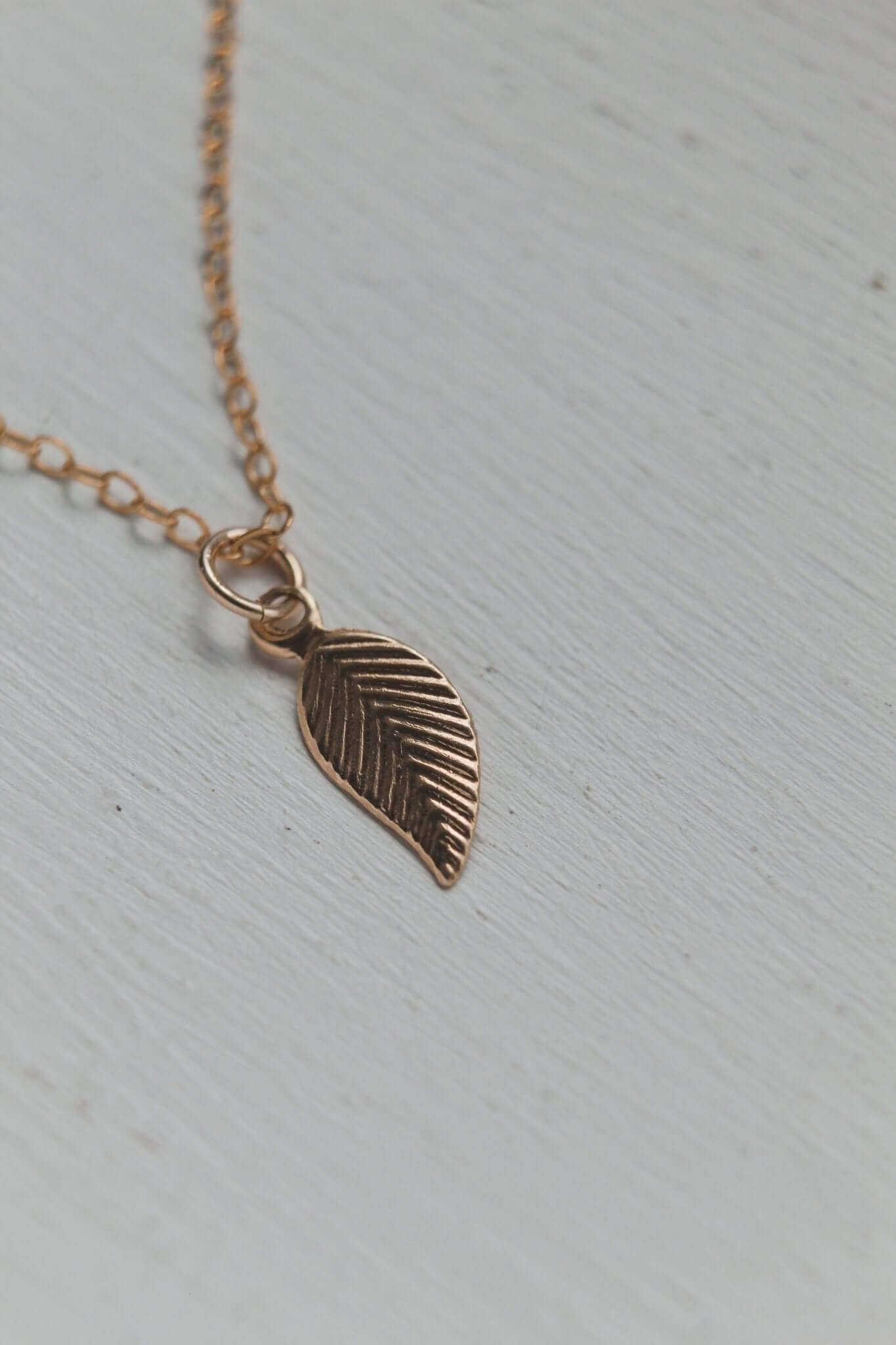 14K Gold Leaf Necklace - Jewellery Hut