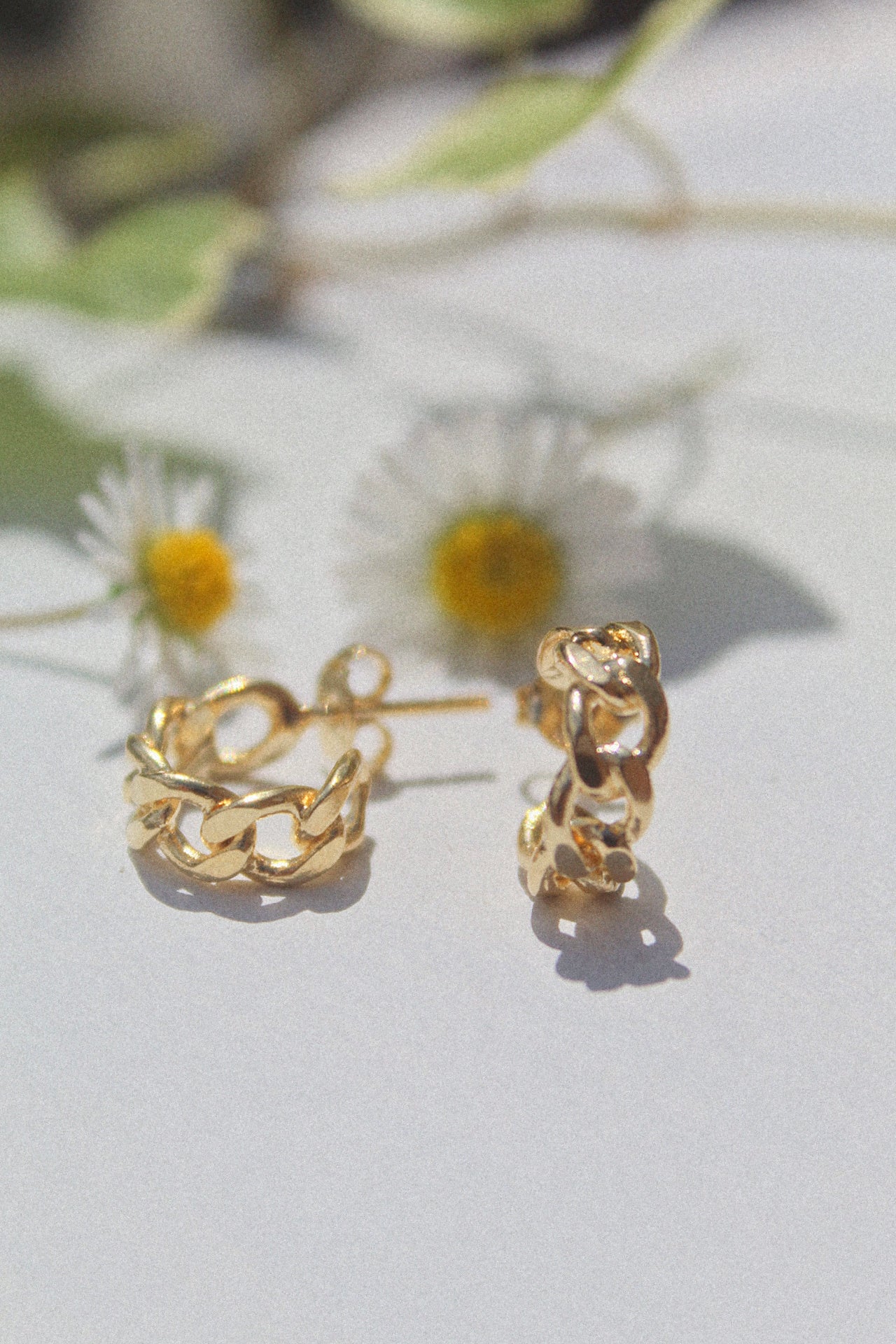 18k Gold Filled Chain Huggie Hoop Earrings - Jewellery Hut