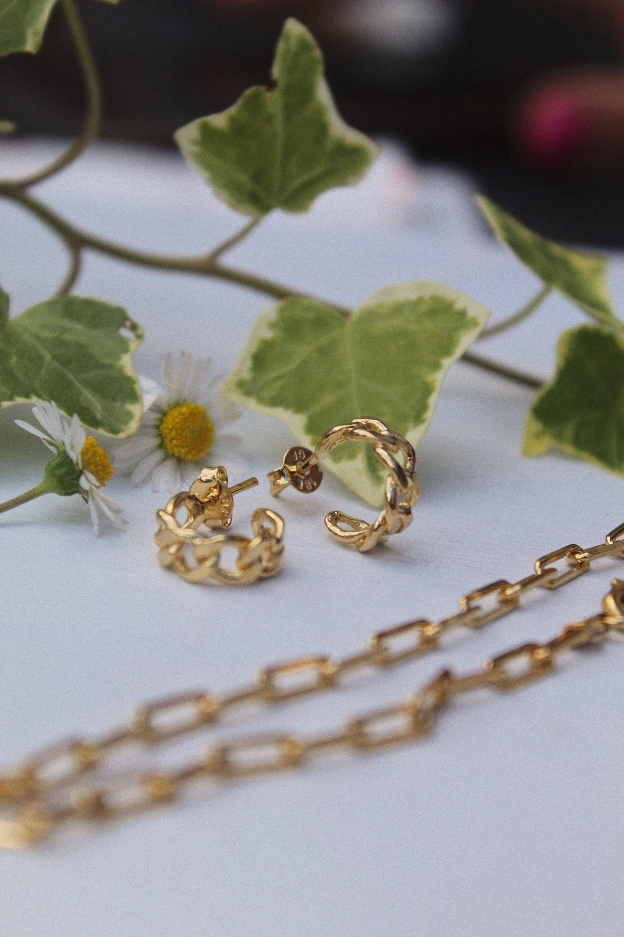 18k Gold Filled Chain Huggie Hoop Earrings - Jewellery Hut