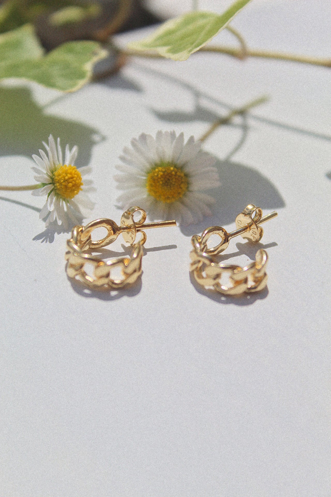18k Gold Filled Chain Huggie Hoop Earrings - Jewellery Hut