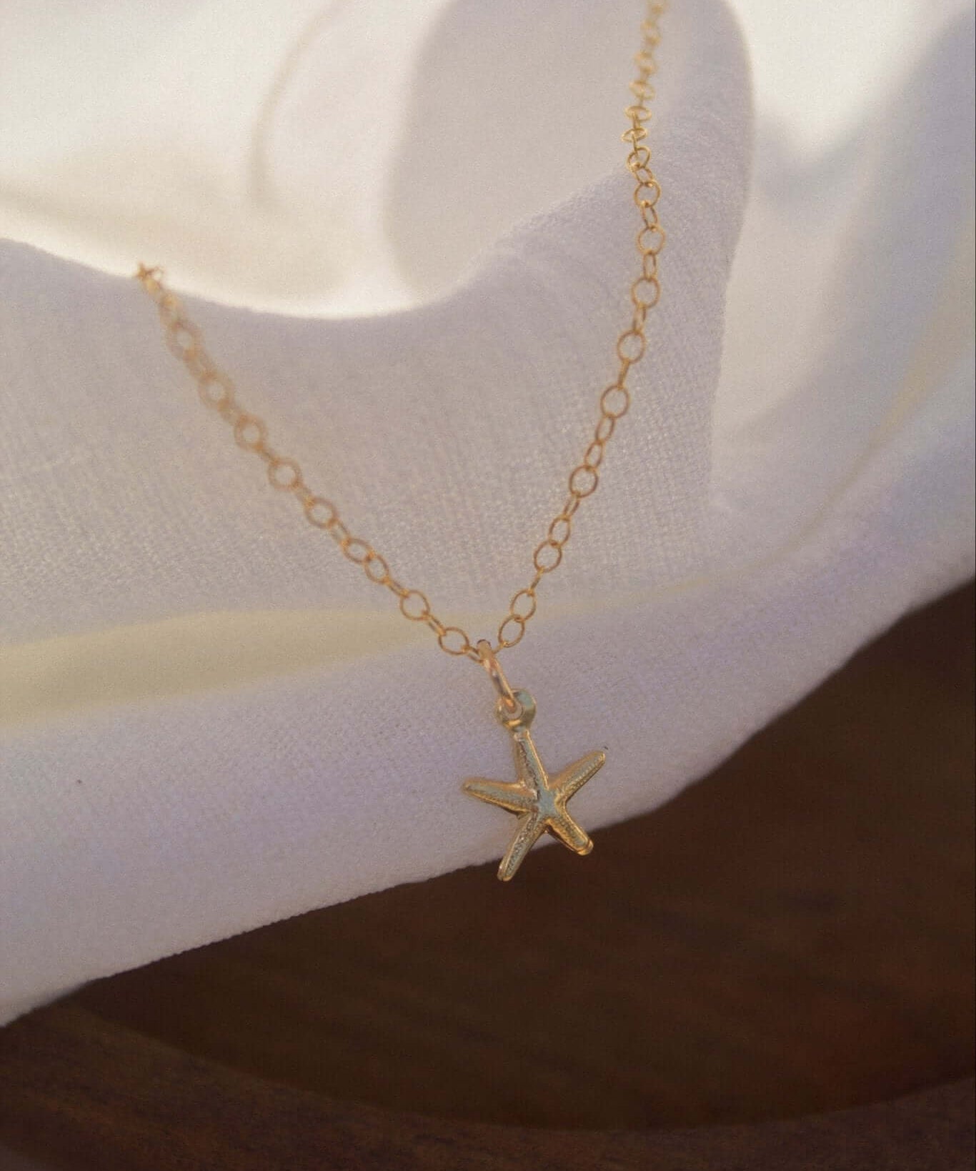 14K Gold Filled Starfish Necklace - Jewellery Hut
