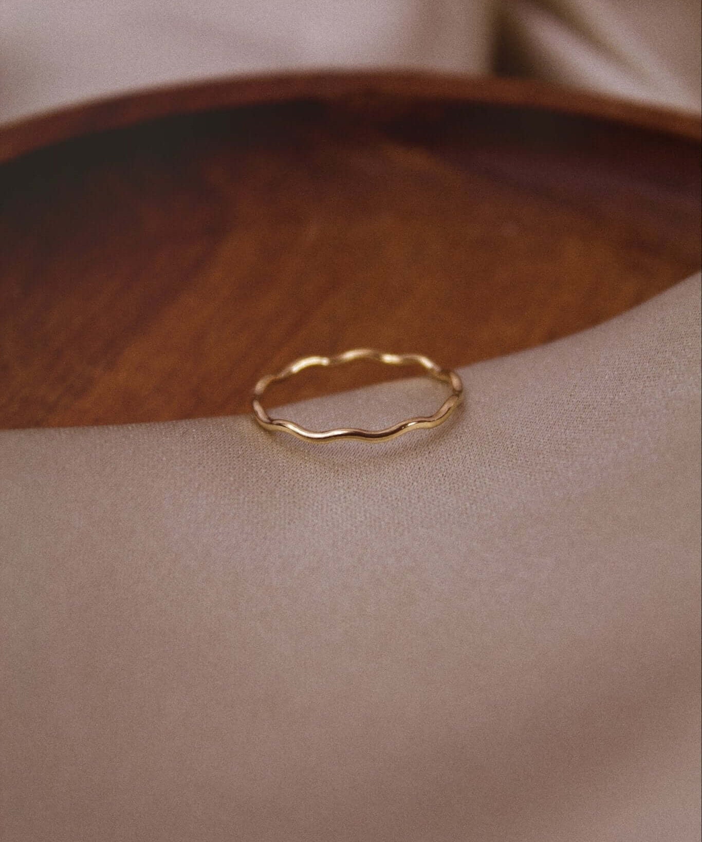 14K Gold Wavy Stacking Ring - Jewellery Hut