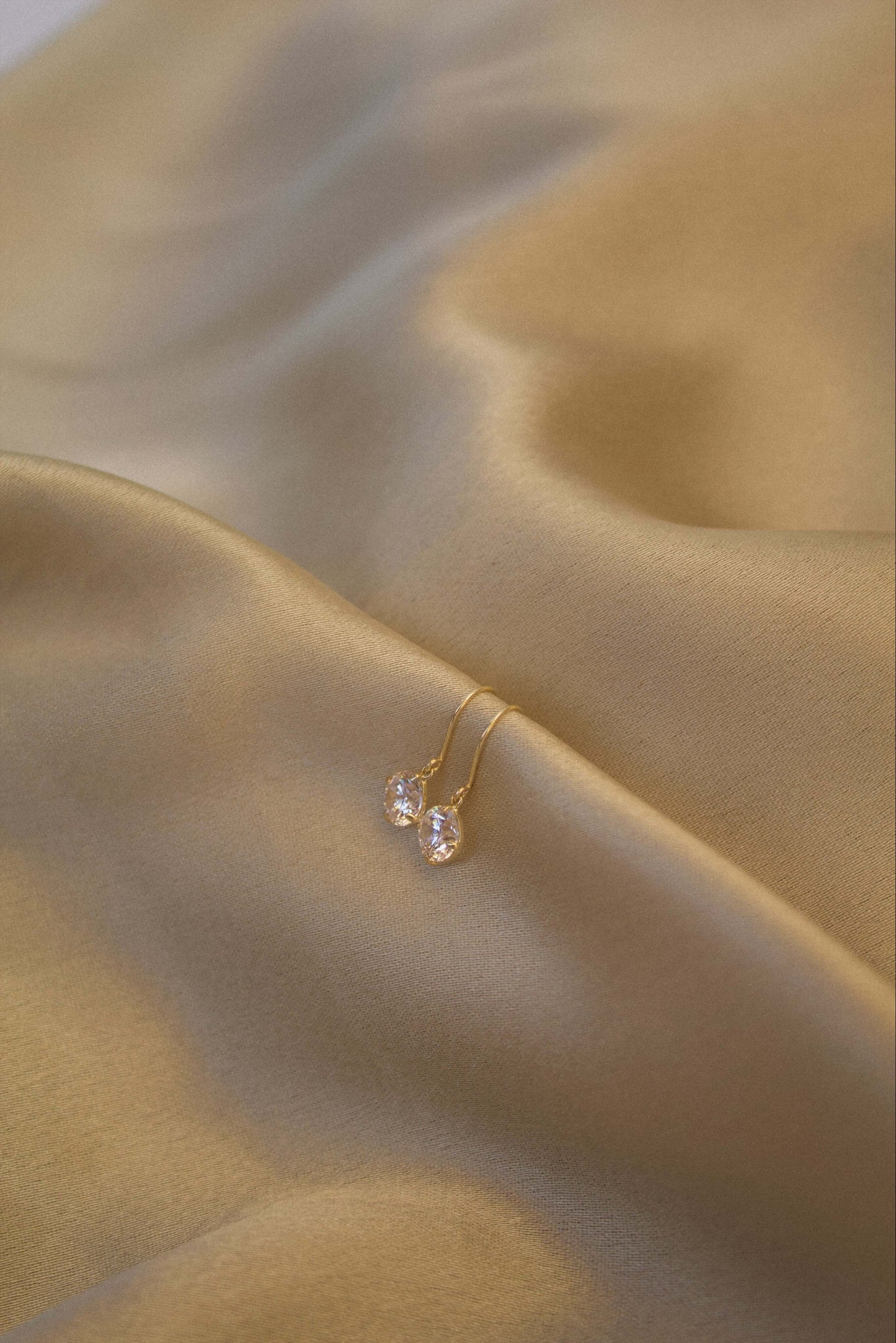 9K Yellow Gold Cubic Zirconia Drop Earrings