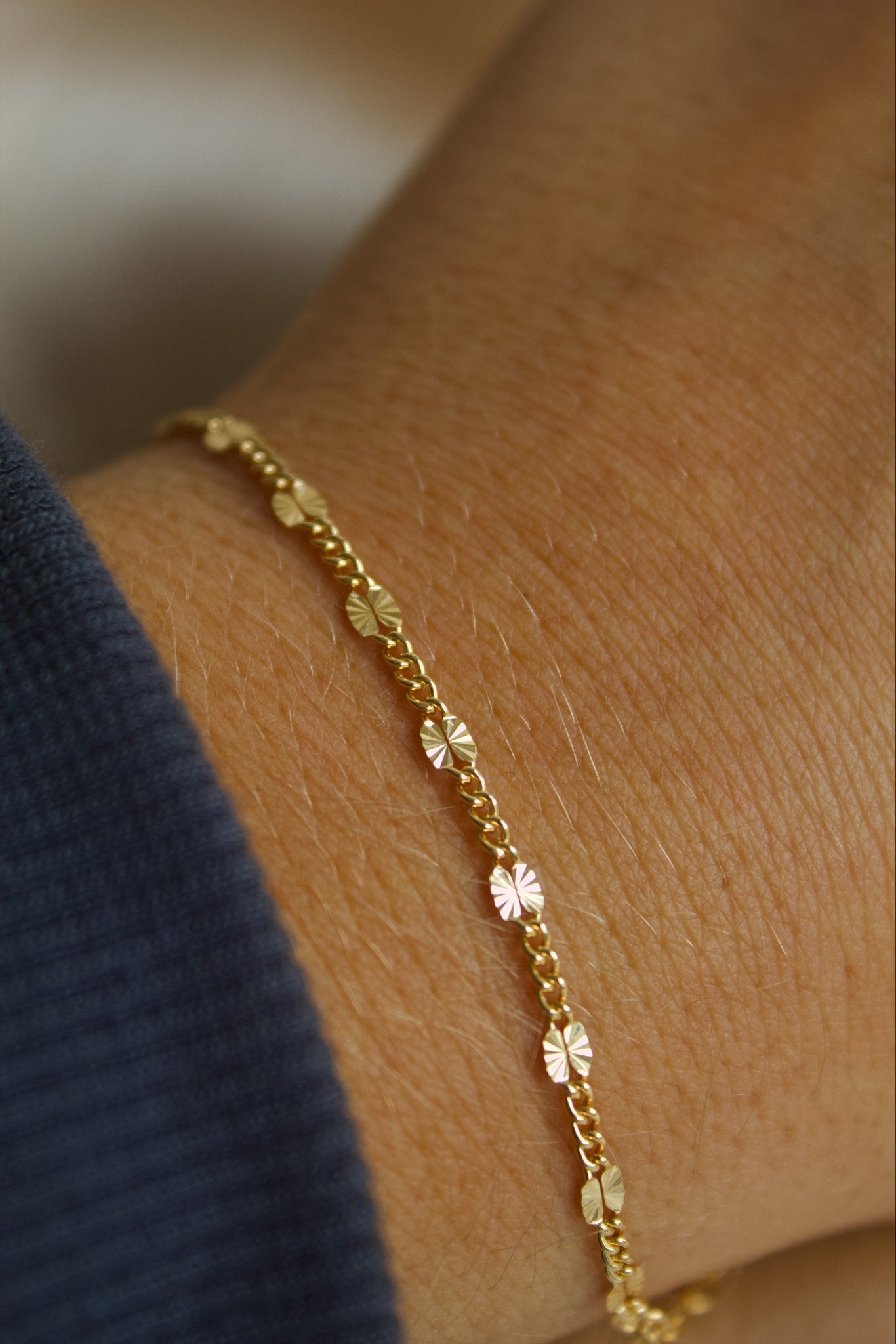 14K Gold Filled Starburst Bracelet - Jewellery Hut