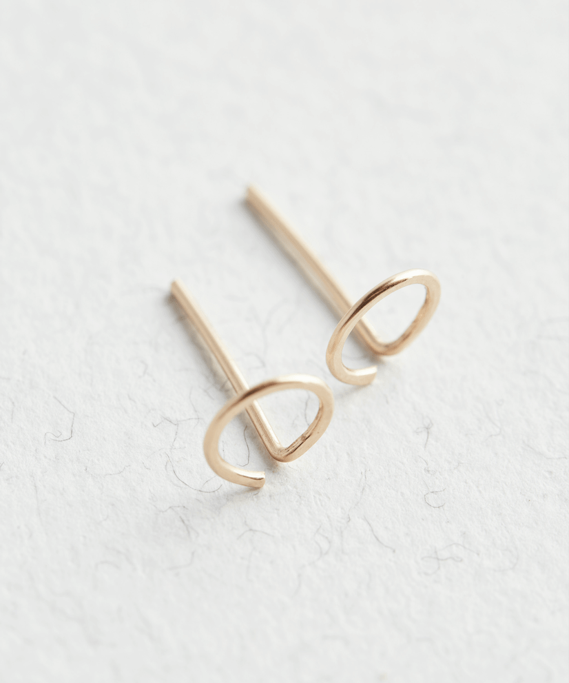 14K Gold Hammered Circle Stud Earrings - Jewellery Hut