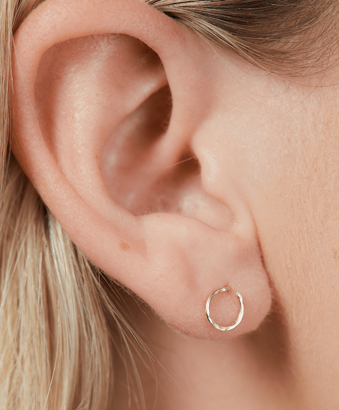 14K Gold Hammered Circle Stud Earrings - Jewellery Hut