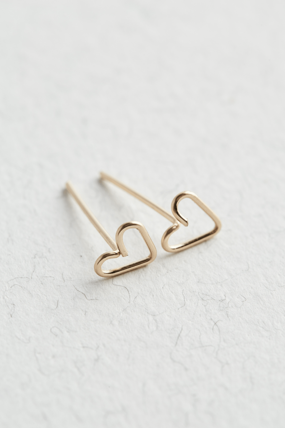 14K Gold Heart Stud Earrings - Jewellery Hut