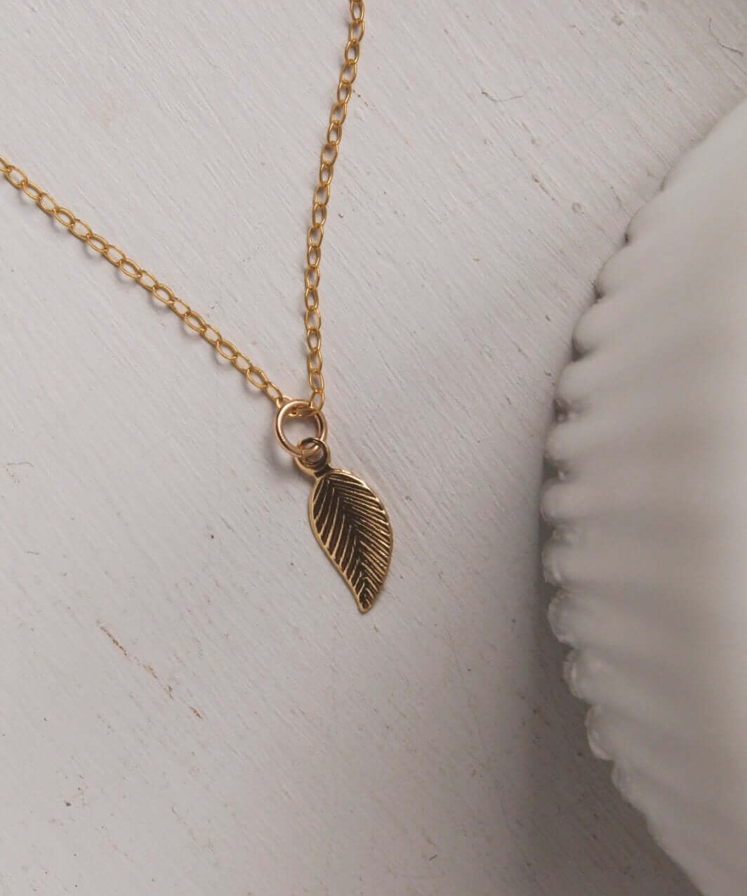 14K Gold Leaf Necklace - Jewellery Hut