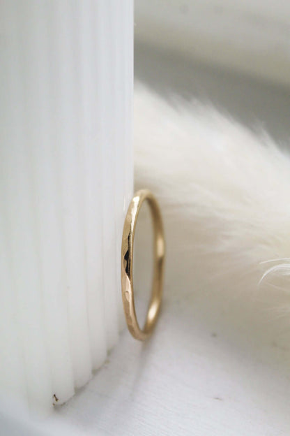 14K Gold Ring Hammered Finish - Jewellery Hut