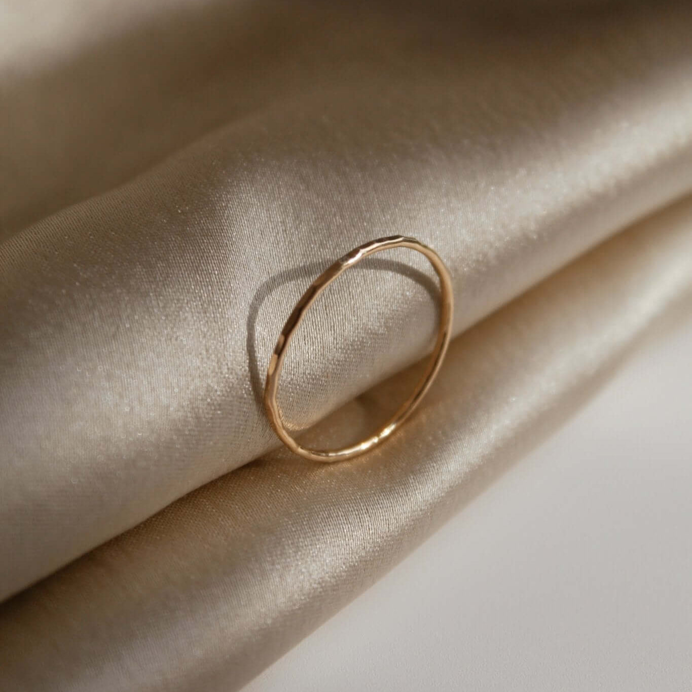 14K Gold Ring Hammered Finish - Jewellery Hut