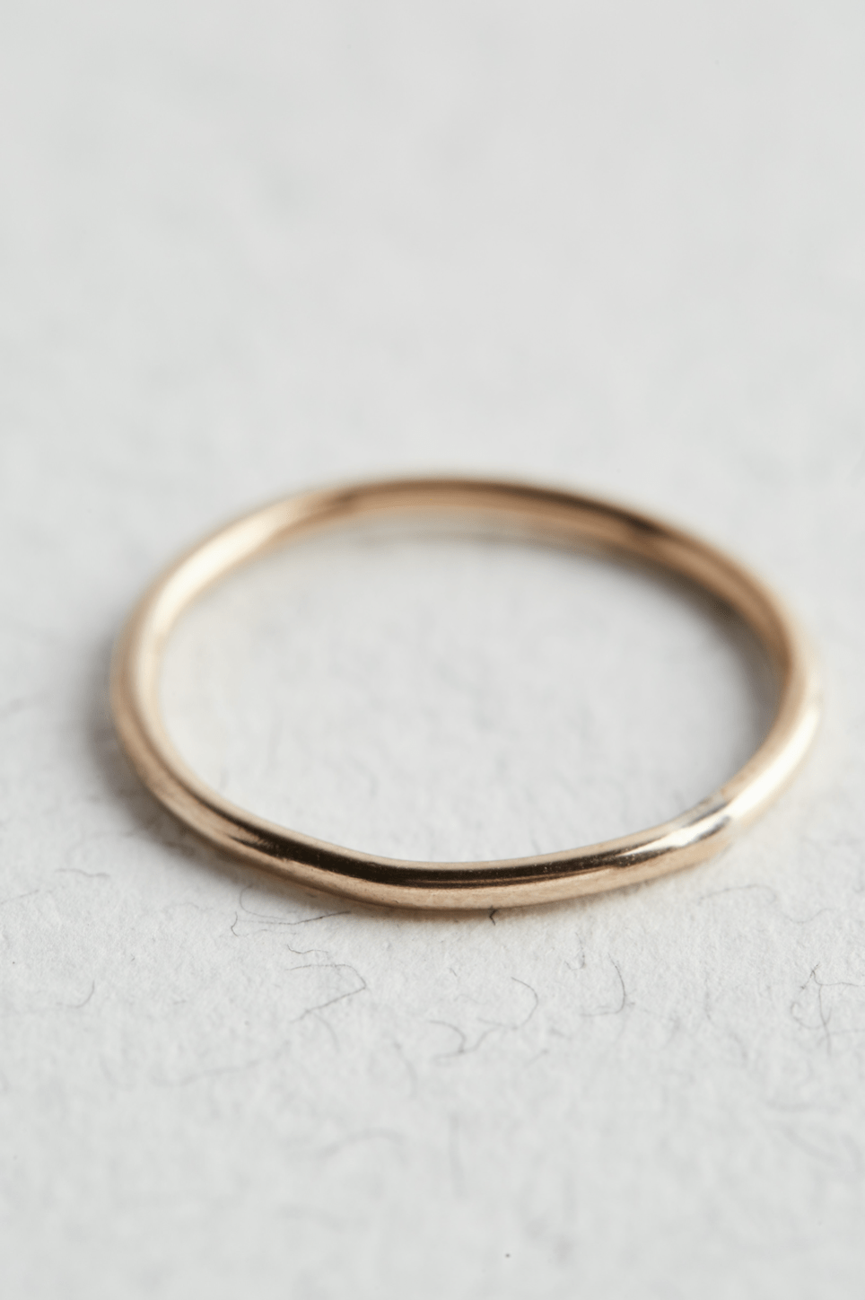 Plain solid gold ring deals