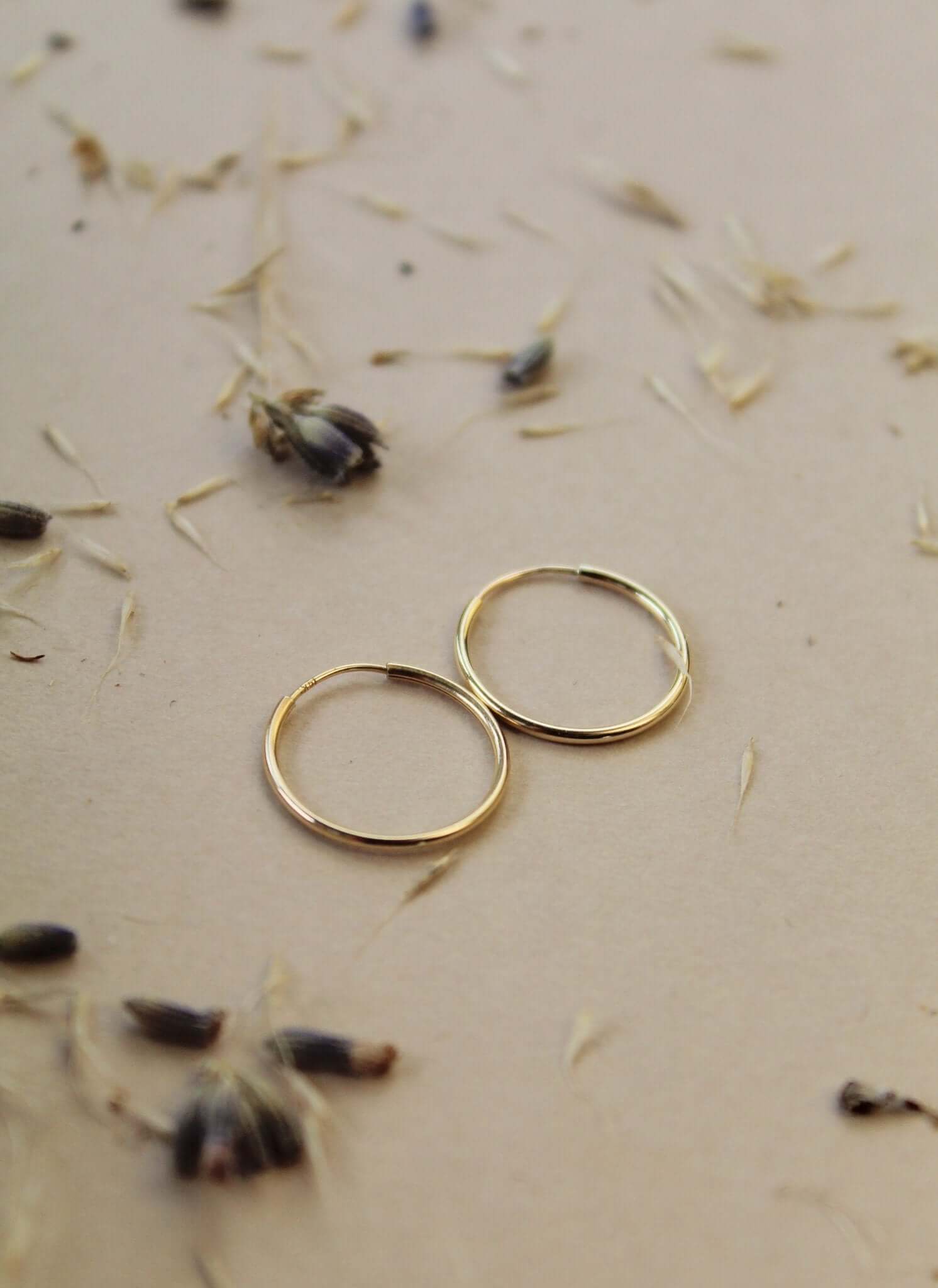 14K Solid Gold 15MM Hoops - Jewellery Hut