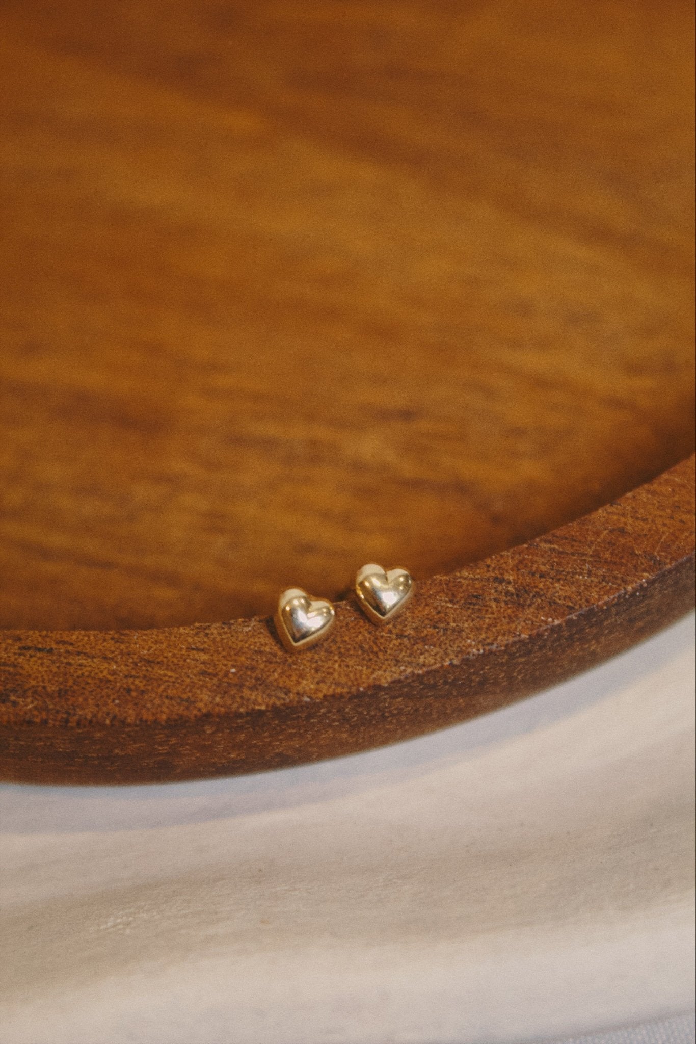 9K Solid Gold Heart Stud Earrings - Jewellery Hut