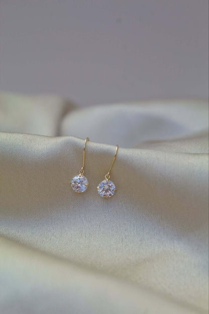 9K Yellow Gold Cubic Zirconia Drop Earrings - Jewellery Hut