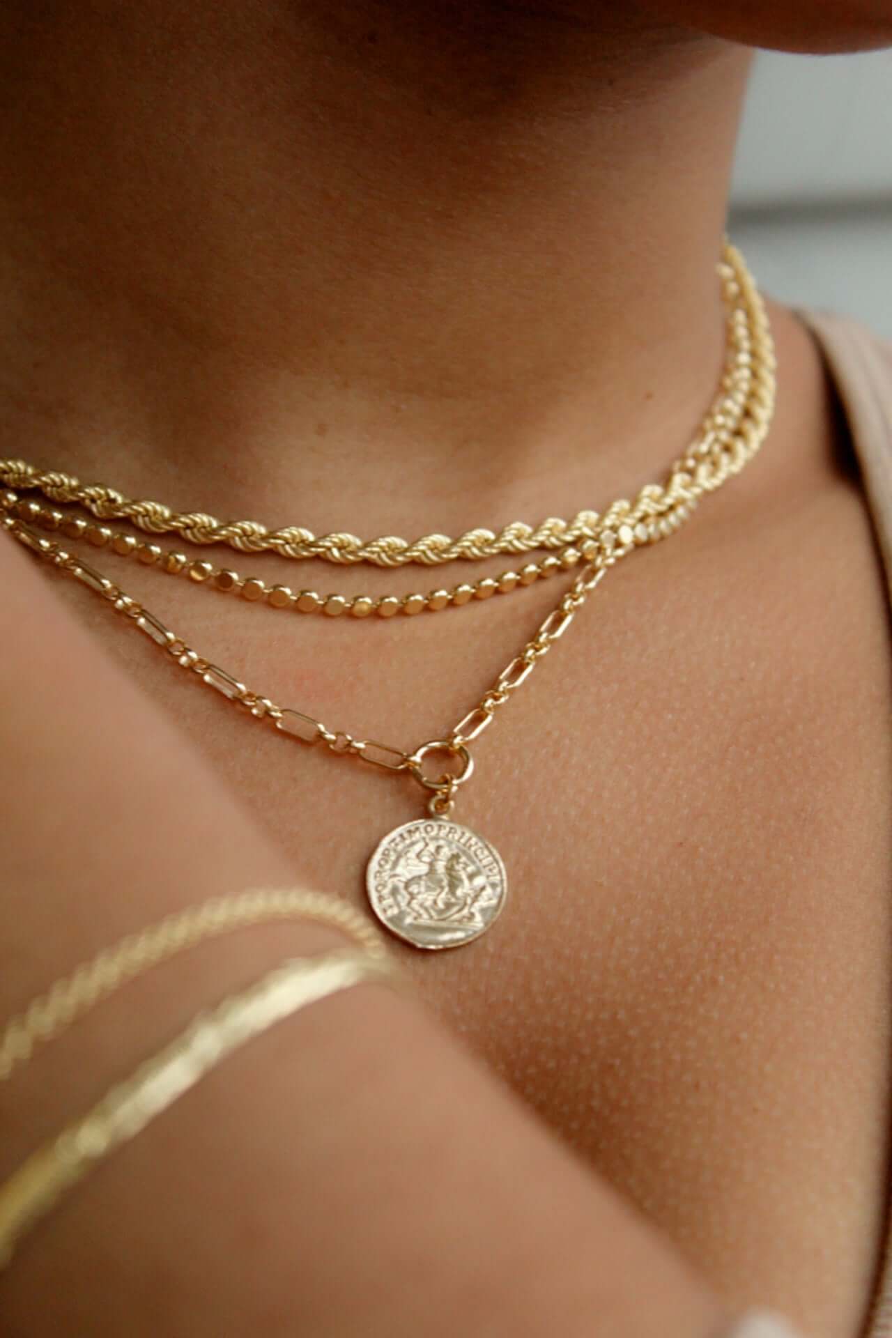 Coin Necklace 18ct Gold Plated - Jewellery Hut