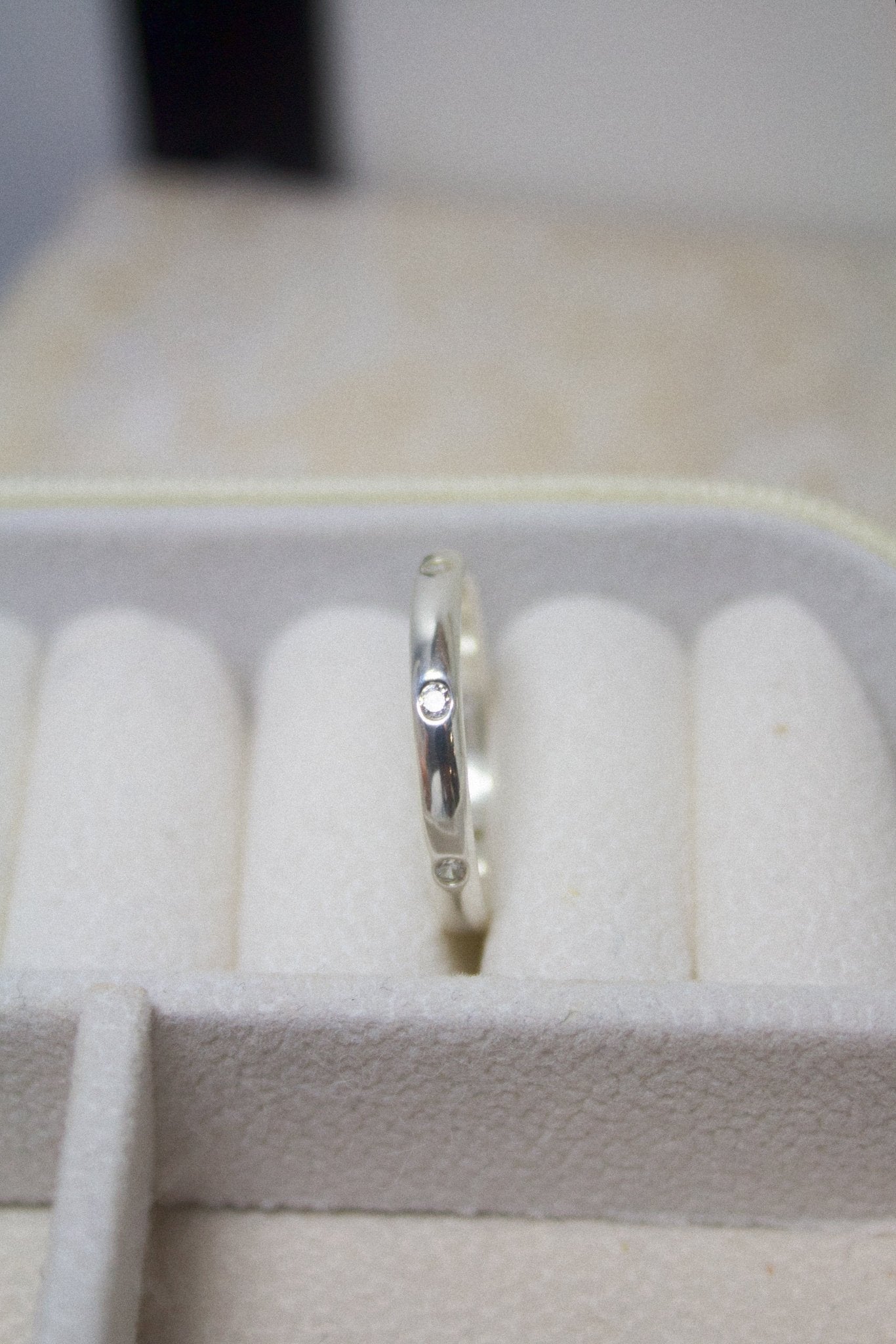 Sterling Silver Band Ring Cubic Zirconia Detail - Jewellery Hut