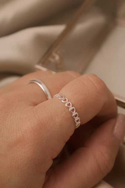 Sterling Silver Heart Band Ring - Jewellery Hut