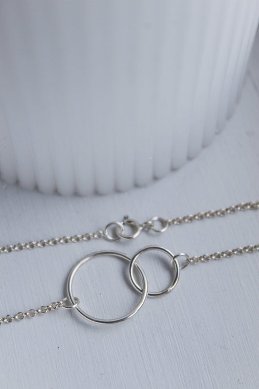 Sterling Silver Interlocking Rings Necklace - Jewellery Hut